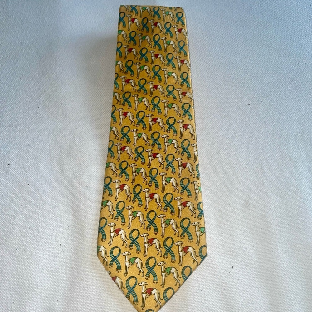 Jos.A.Bank Yellow Silk Tie with Greyhounds Executive Collection USA EUC